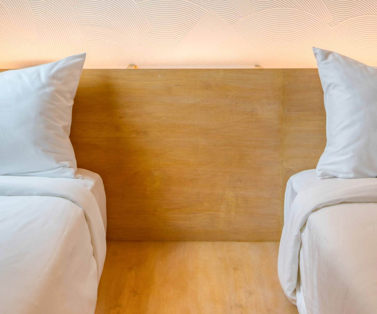 crashpads42_2_cropped_bed15730313138772-1574674936554