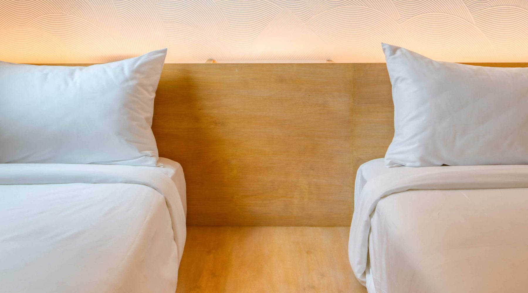 crashpads42_2_cropped_bed15730313138772-1574674936554