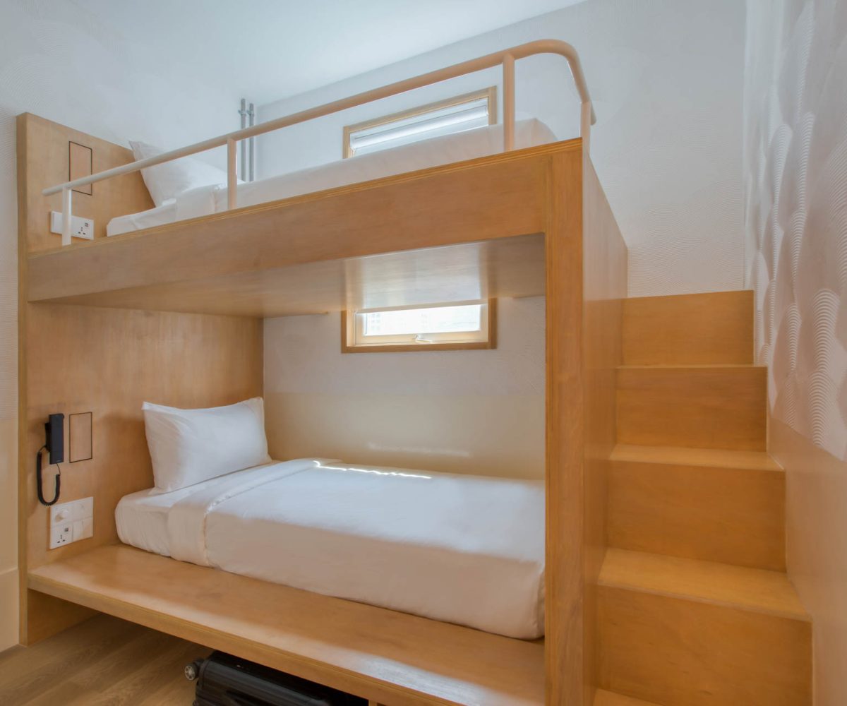 momoshotelkualalumpurbunkbedsideview2-1574673986013