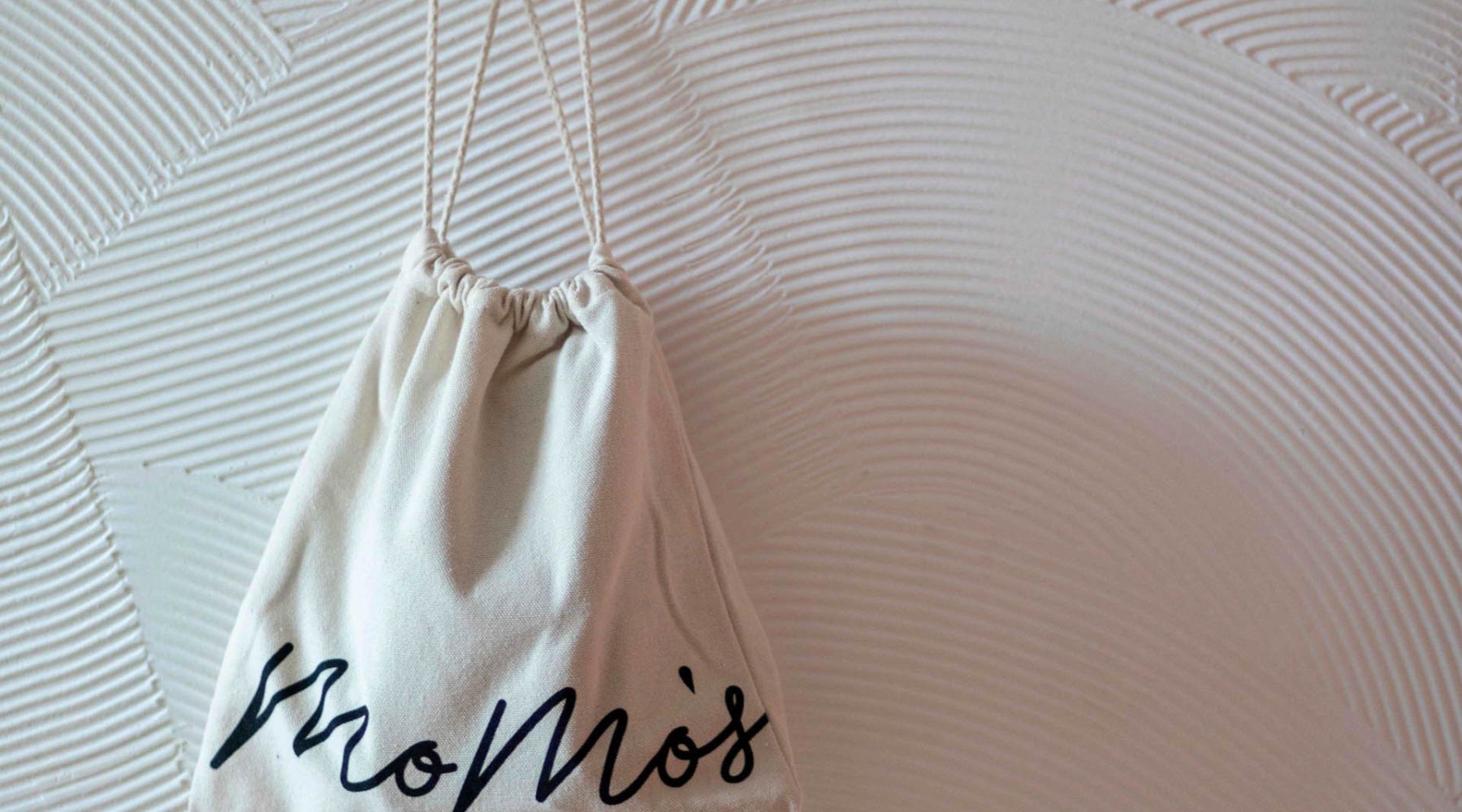 momoshotelkualalumpurhairdryer2-1574674015712